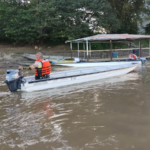 BOTE TRANSPORTE CANOA 8M PATA CORTA